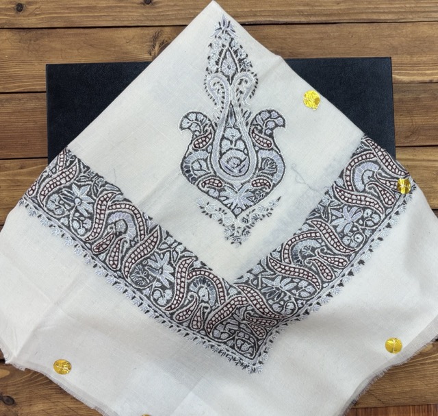 شماغ بيج فاتح